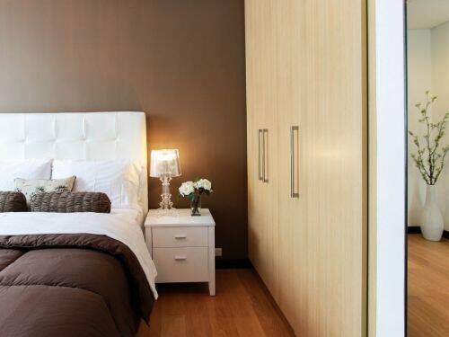 Pomysły na sypialnię: Porady na temat łóżek tapicerowanych dla Twojego domu